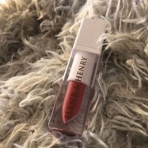 Hank & Henry Matte Liquid Lipstick - Petal Pusher"